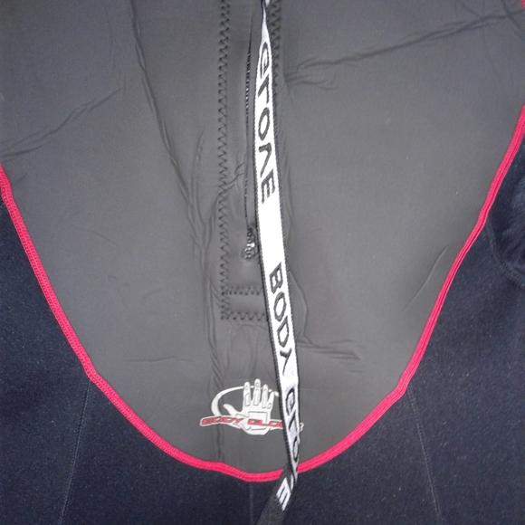 Body Glove Men’s Shorty Wetsuit M 3.2mm Black and Red - Picture 3 of 8